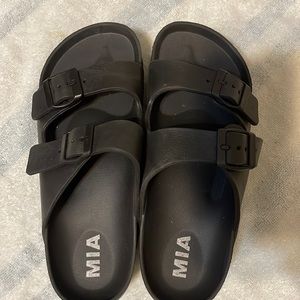 Sandals (Size 6 Womens)